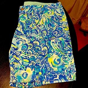 Lilly Pulitzer Chipper shorts Size 16